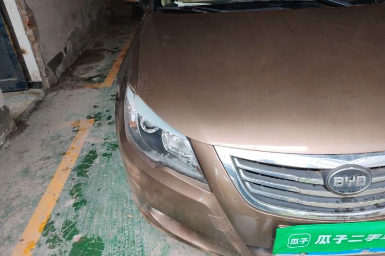 Used BYD G6 2013 2.0L Manual Luxury Version Right Front Headlight