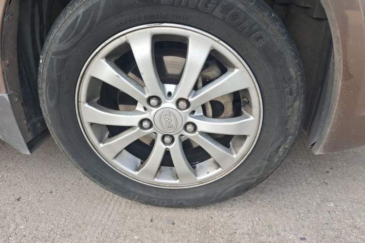 Used BYD G6 2013 1.5TI Manual Luxury Model Right Front Wheel Hub