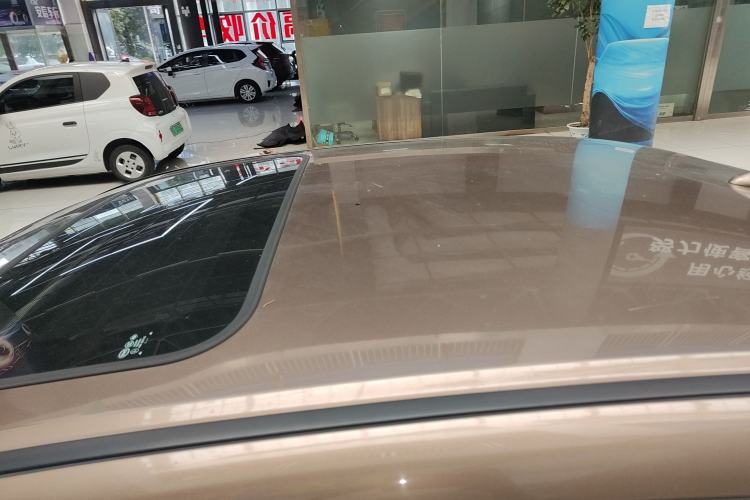 Used BYD G6 2013 1.5TI Manual Luxury Model Roof