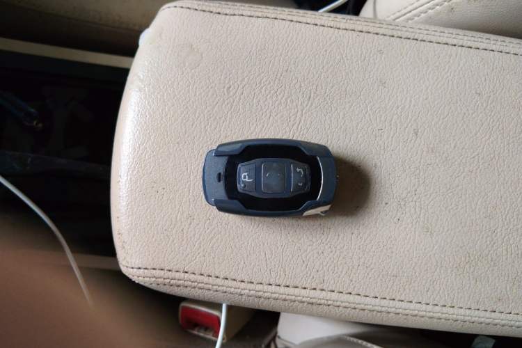 Used BYD G6 2013 2.0L Manual Luxury Version Vehicle Key