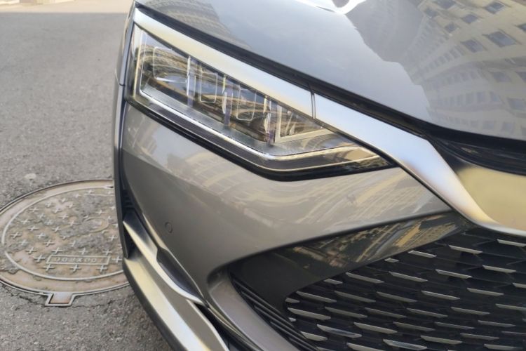 Used BYD Han 2020 DM Four-Wheel Drive Performance Edition Luxury Model Right Front Headlight