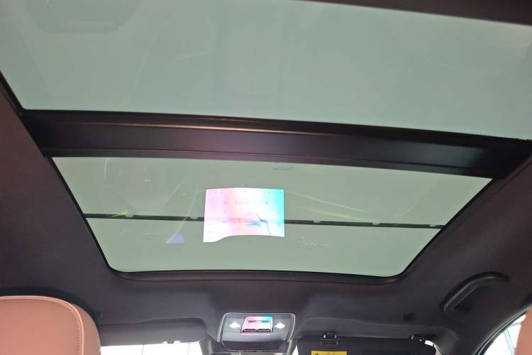 Used BYD Han 2024 EV Glory Edition 610 km All-Wheel Drive "Tian Shen Zhi Jia" Intelligent Driving Model Headliner
