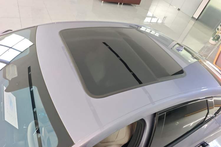Used BYD Han 2024 EV Glory Edition 610 km All-Wheel Drive "Tian Shen Zhi Jia" Intelligent Driving Model Roof