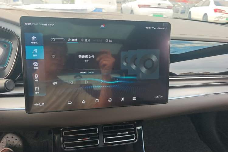 Used BYD Han 2020 EV Long-Range Luxury Model Audio And AC Panel