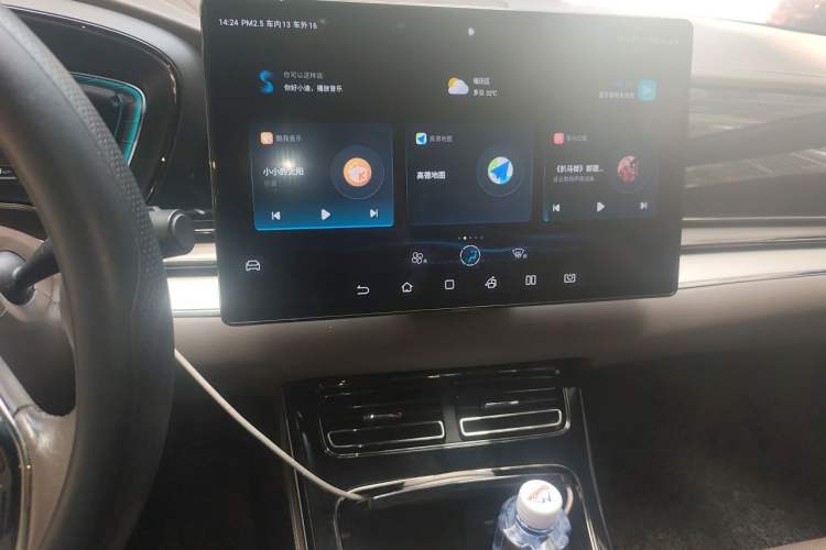 Used BYD Han 2020 EV Long-Range Deluxe Model Audio And AC Panel