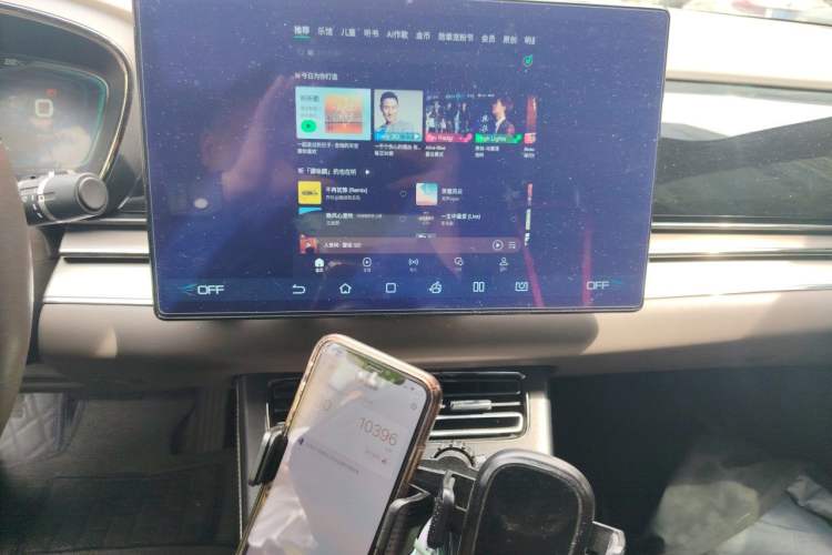 Used BYD Han 2020 EV Long-Range Luxury Model Audio And AC Panel