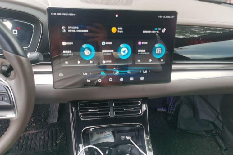 Used BYD Han 2020 EV Long-Range Luxury Model Audio And AC Panel