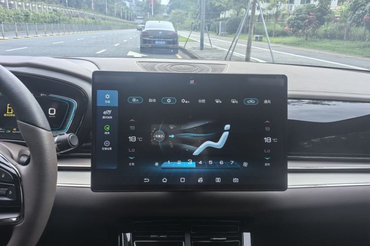 Used BYD Han 2020 DM Four-Wheel Drive Performance Edition Luxury Model Audio And AC Panel