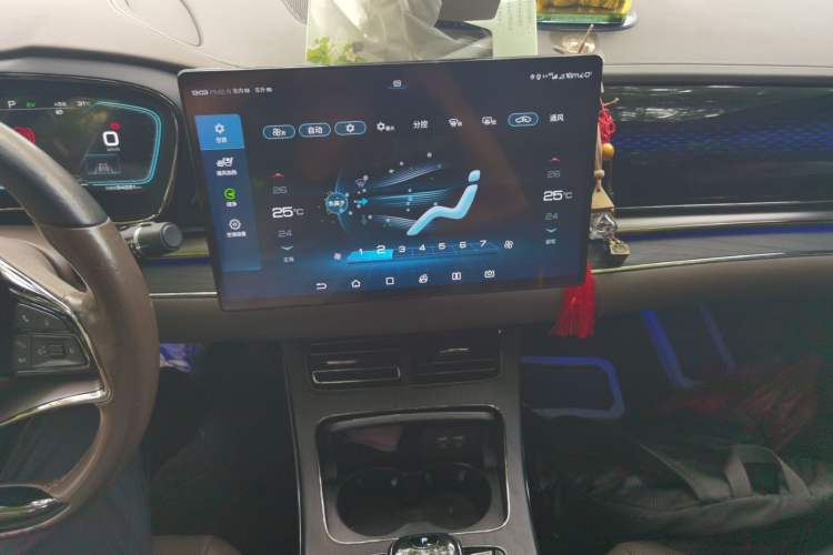 Used BYD Han 2020 DM Four-Wheel Drive Performance Edition Prestige Model Audio And AC Panel