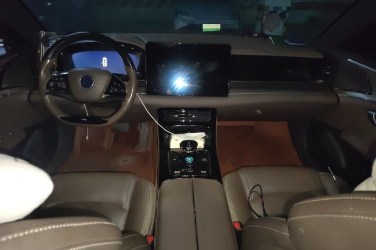 Used BYD Han 2020 EV Long-Range Luxury Model Center Console