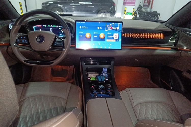 Used BYD Han 2020 EV Long-Range Deluxe Model Center Console