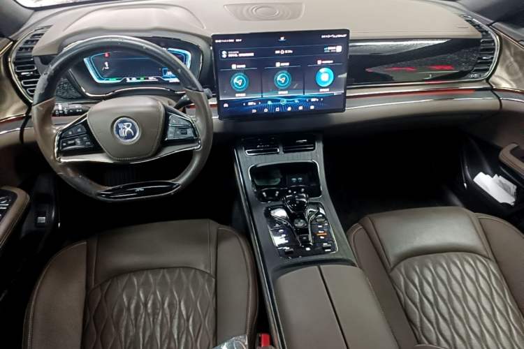 Used BYD Han 2020 EV Long-Range Deluxe Model Center Console