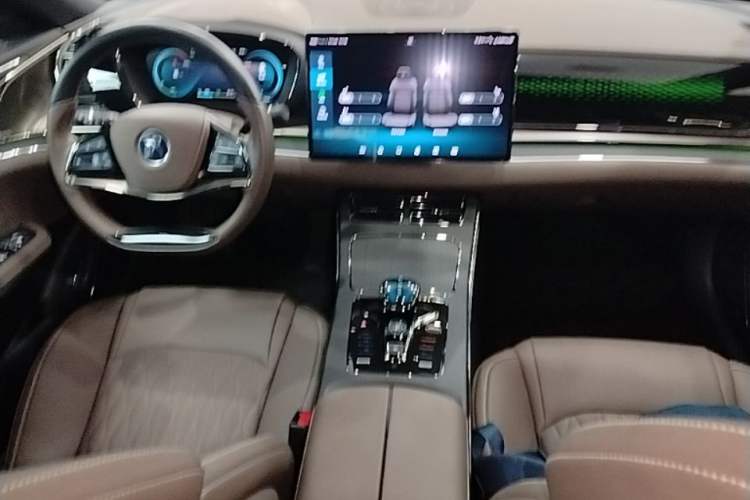 Used BYD Han 2020 EV Long-Range Deluxe Model Center Console