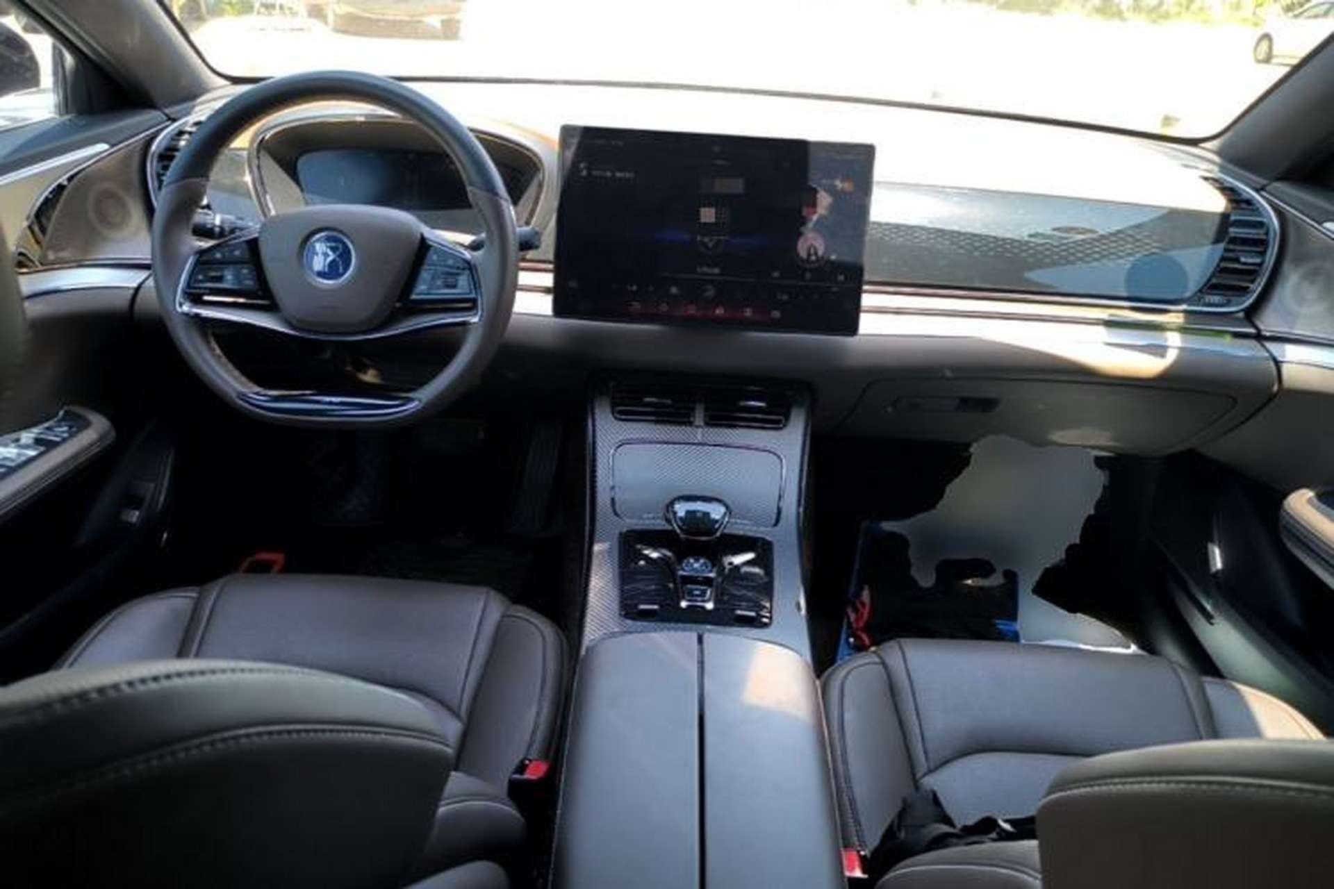 Used BYD Han 2020 DM Four-Wheel Drive Performance Edition Luxury Model Center Console
