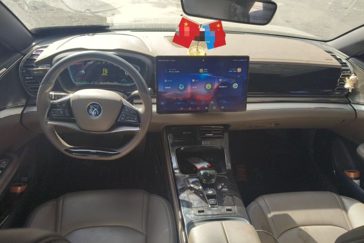 Used BYD Han 2020 DM Four-Wheel Drive Performance Edition Luxury Model Center Console
