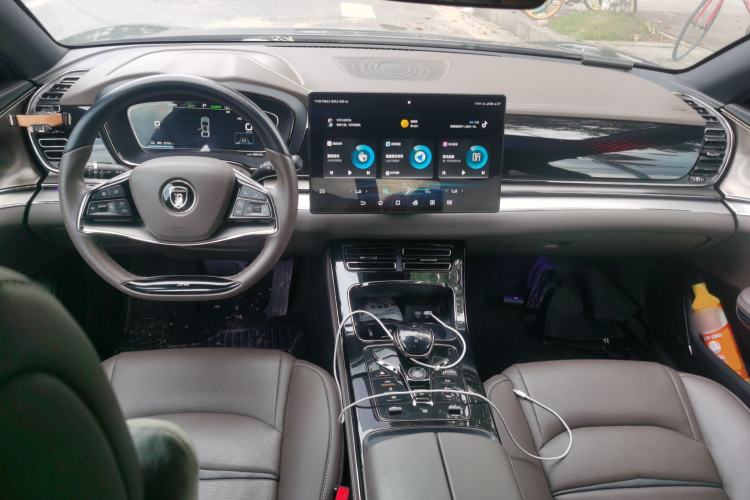 Used BYD Han 2020 EV Long-Range Luxury Model Center Console