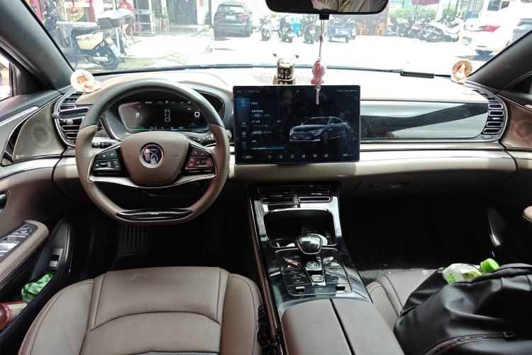 Used BYD Han 2020 DM Four-Wheel Drive Performance Edition Luxury Model Center Console