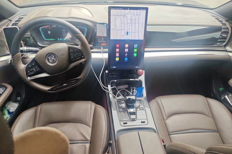 Used BYD Han 2020 EV Long-Range Luxury Model Center Console