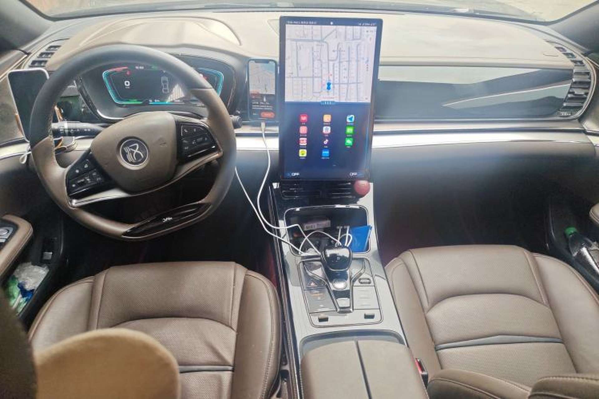 Used BYD Han 2020 EV Long-Range Luxury Model Center Console