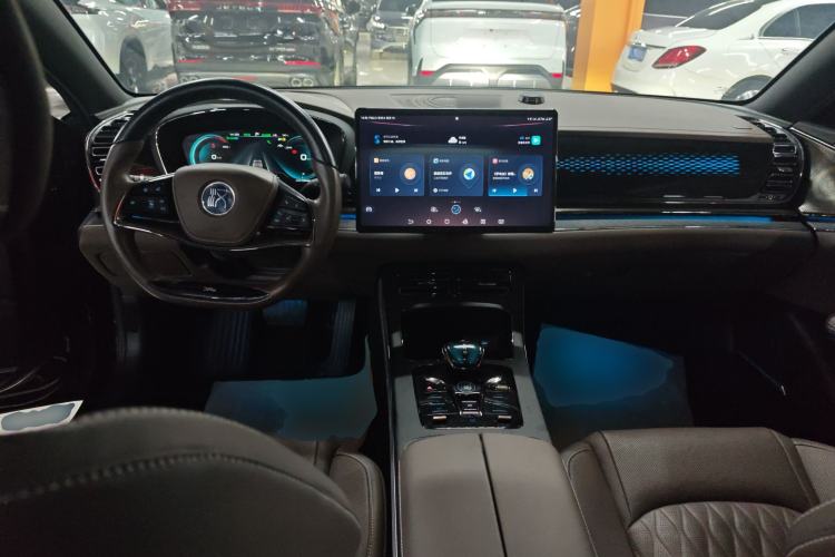 Used BYD Han 2020 EV Long-Range Deluxe Model Center Console