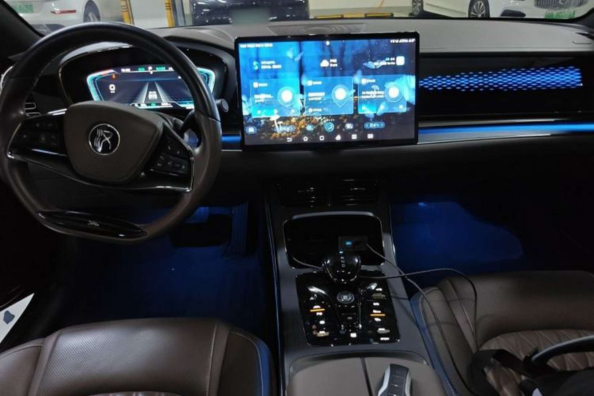 Used BYD Han 2020 EV Long-Range Deluxe Model Center Console