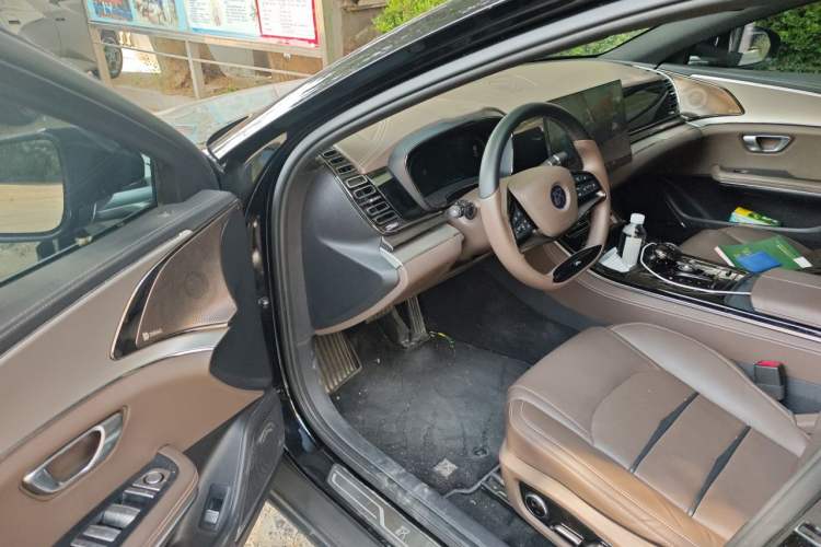 Used BYD Han 2020 EV Long-Range Luxury Model Driver Seat