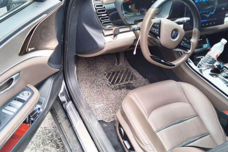 Used BYD Han 2020 EV Long-Range Luxury Model Driver Seat