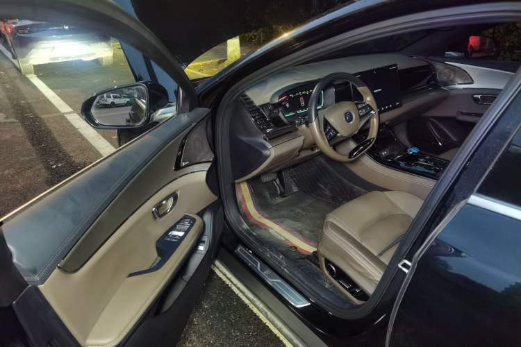 Used BYD Han 2020 EV Long-Range Luxury Model Driver Seat