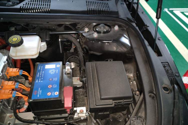 Used BYD Han 2020 EV Long-Range Luxury Model Engine Bay Left