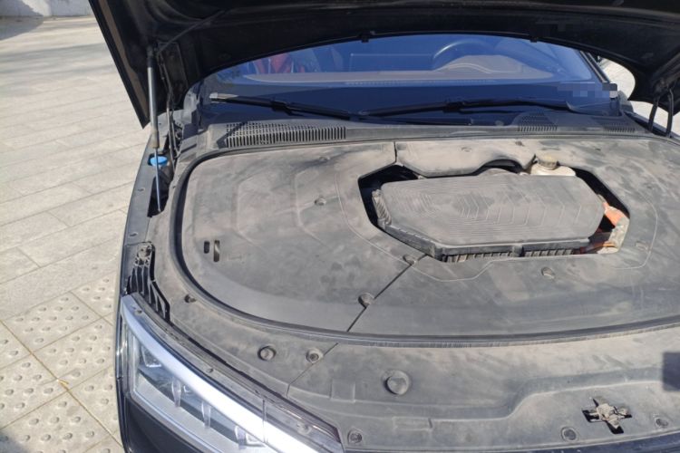 Used BYD Han 2020 DM Four-Wheel Drive Performance Edition Prestige Model Engine Bay Right