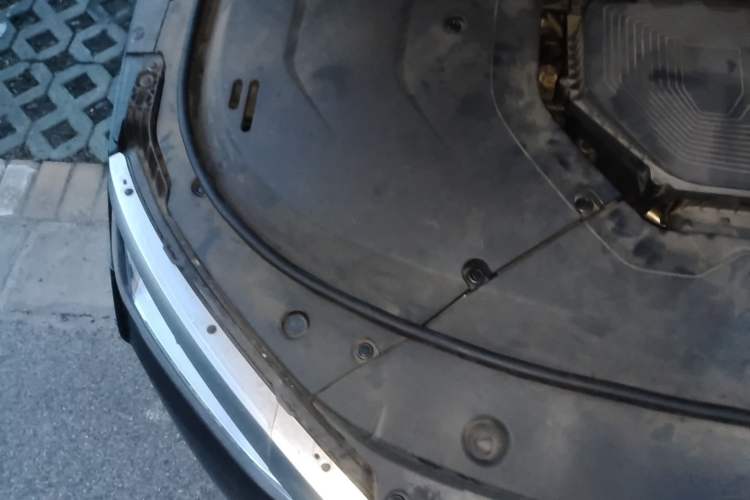 Used BYD Han 2020 DM Four-Wheel Drive Performance Edition Prestige Model Engine Bay Right