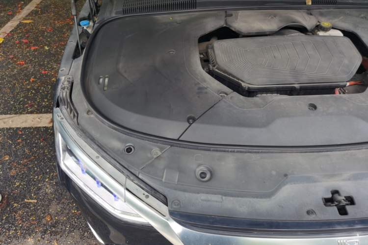 Used BYD Han 2020 DM Four-Wheel Drive Performance Edition Prestige Model Engine Bay Right