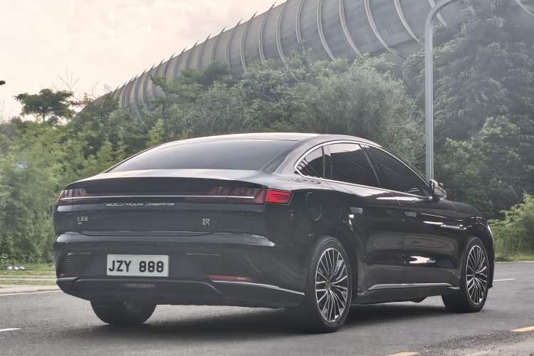 Used BYD Han 2020 EV Long-Range Luxury Model Exterior 3