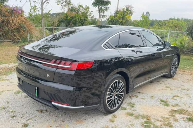 Used BYD Han 2020 EV Long-Range Luxury Model Exterior 3