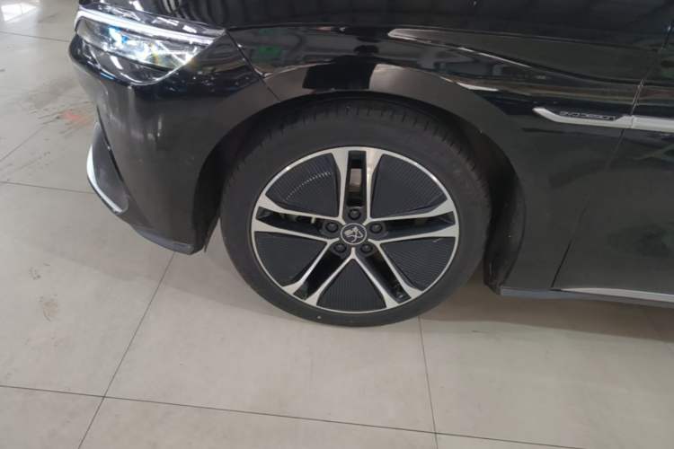 Used BYD Han 2020 EV Long-Range Deluxe Model Exterior 4