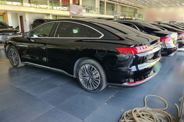 Used BYD Han 2020 DM Four-Wheel Drive Performance Edition Luxury Model Exterior 4