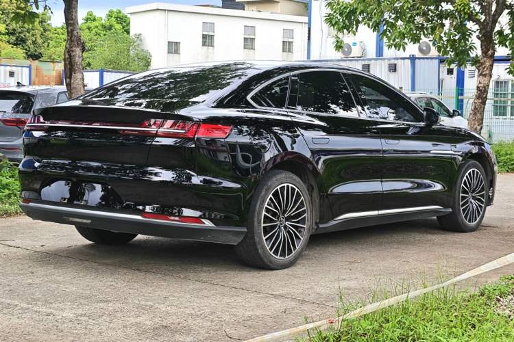 Used BYD Han 2020 DM Four-Wheel Drive Performance Edition Prestige Model Exterior 5