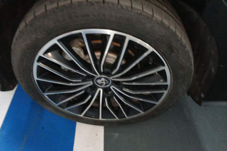 Used BYD Han 2020 EV Long-Range Luxury Model Exterior 5