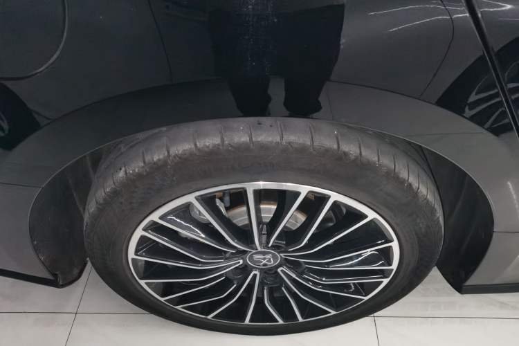 Used BYD Han 2020 EV Long-Range Luxury Model Exterior 8