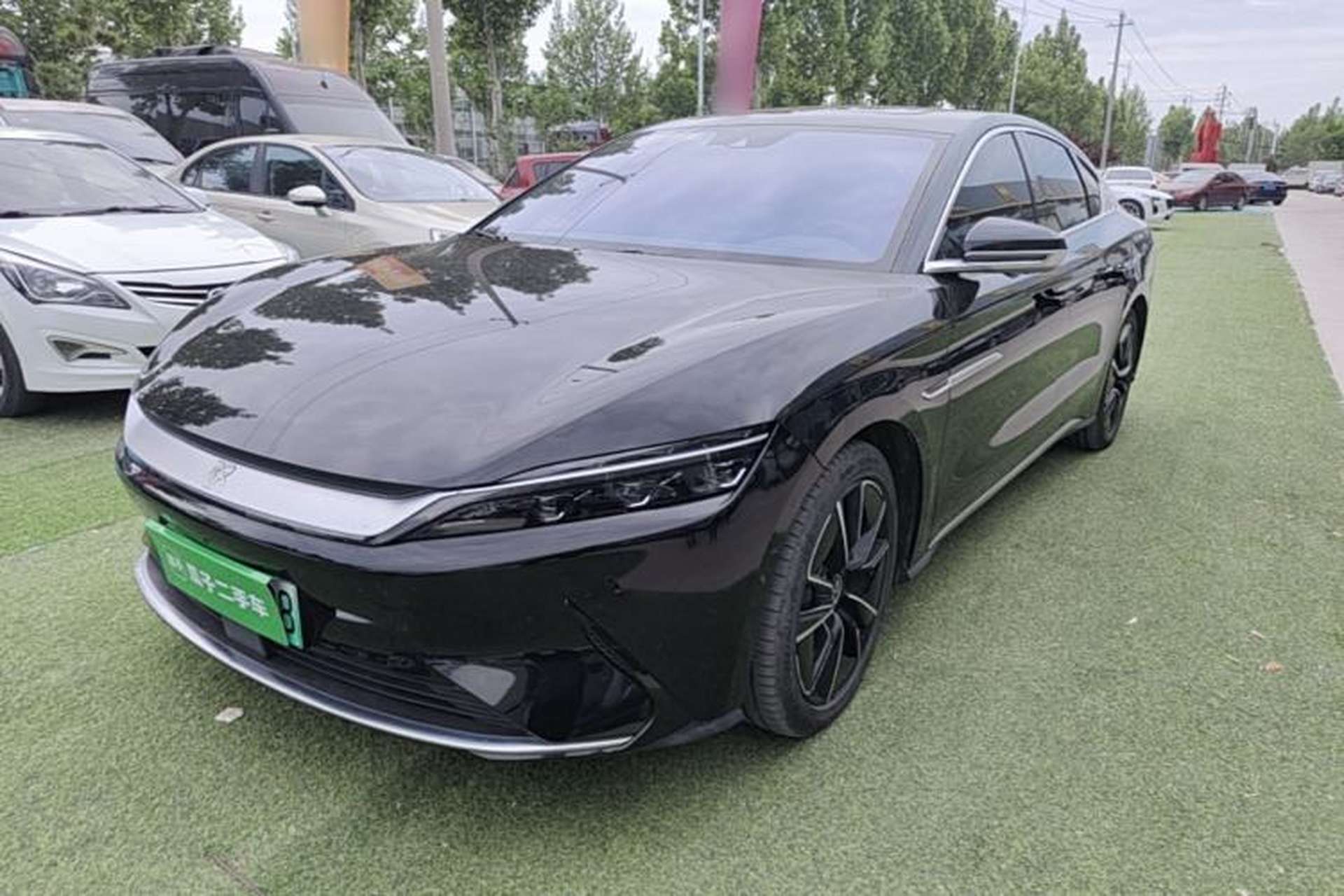Used BYD Han 2020 EV Four-Wheel Drive High-Performance Flagship Model Front Left 45 Deg