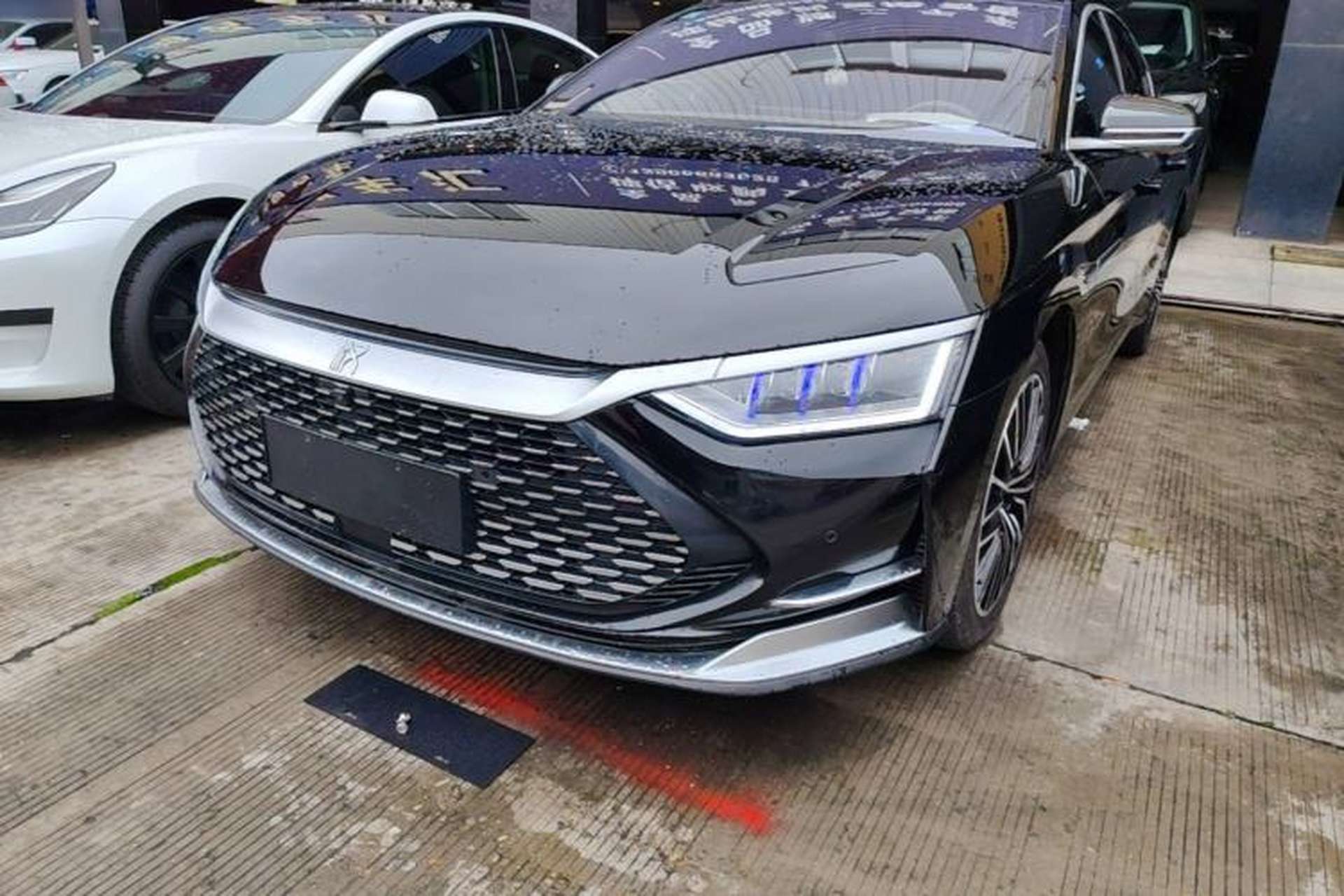 Used BYD Han 2020 DM Four-Wheel Drive Performance Edition Luxury Model Front Left 45 Deg