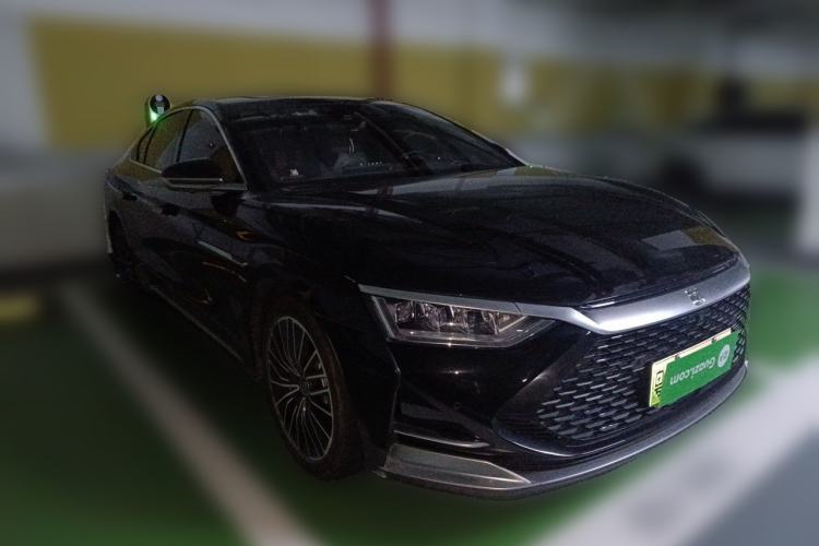 Used BYD Han 2020 DM Four-Wheel Drive Performance Edition Luxury Model Front Right 45 Deg