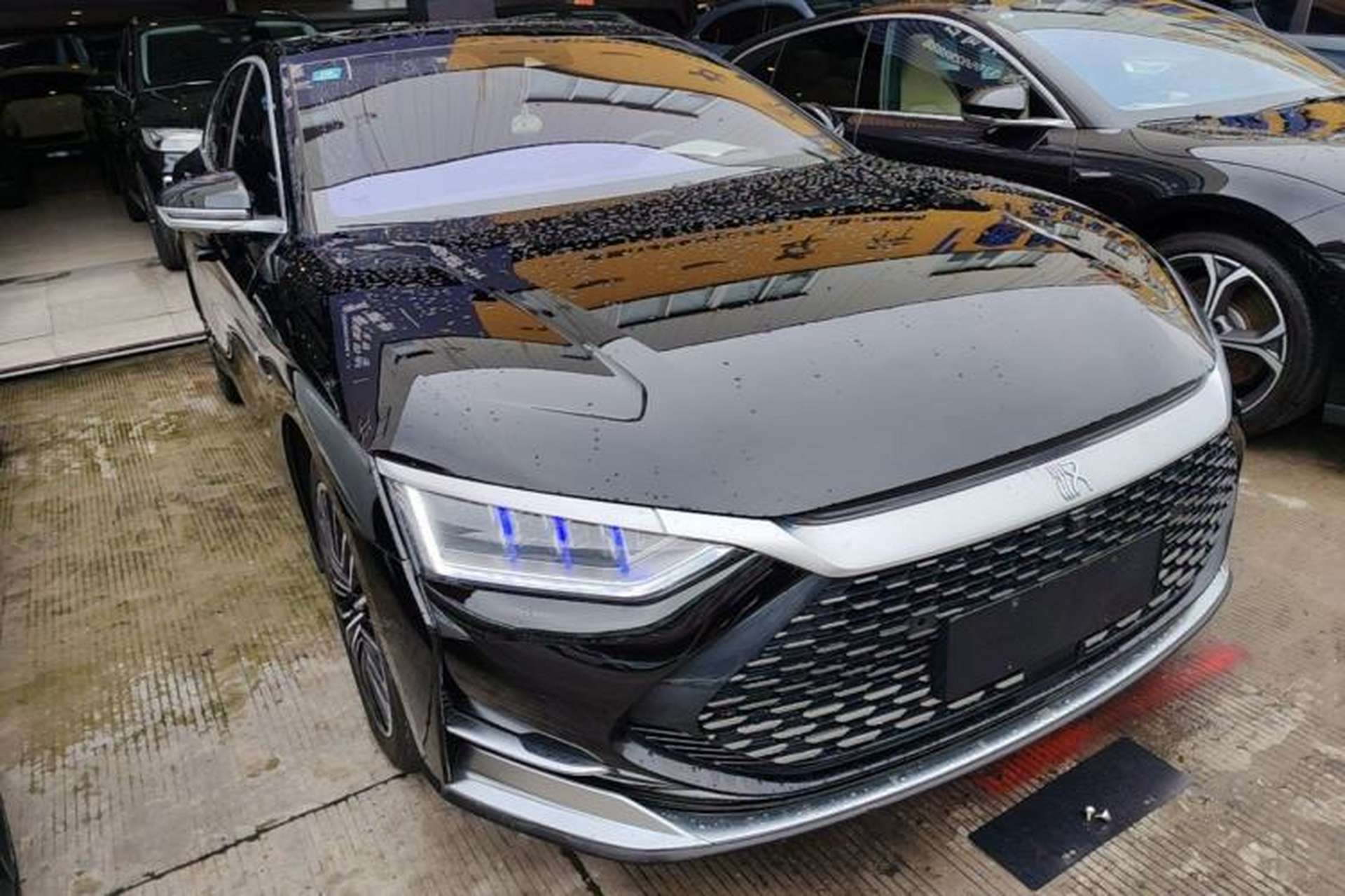 Used BYD Han 2020 DM Four-Wheel Drive Performance Edition Luxury Model Front Right 45 Deg