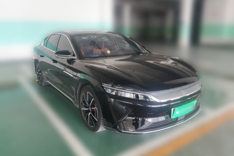 Used BYD Han 2020 EV Four-Wheel Drive High-Performance Flagship Model Front Right 45 Deg