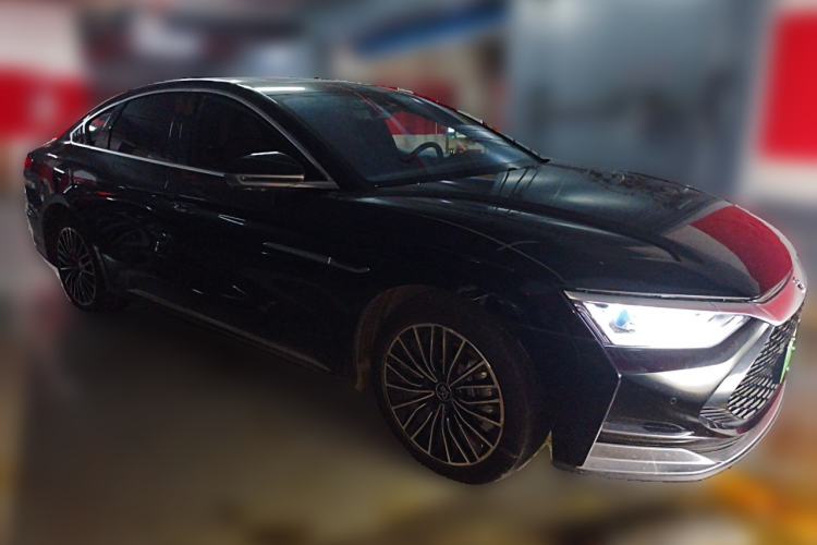 Used BYD Han 2020 DM Four-Wheel Drive Performance Edition Prestige Model Front Right 45 Deg