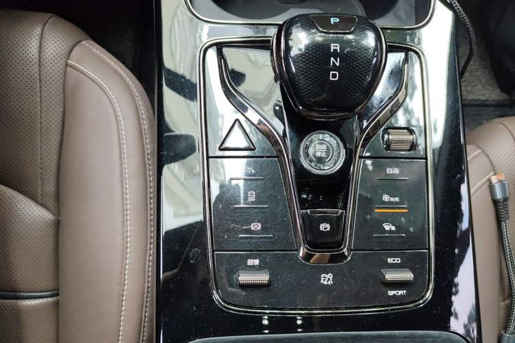 Used BYD Han 2020 EV Long-Range Luxury Model Gear Lever