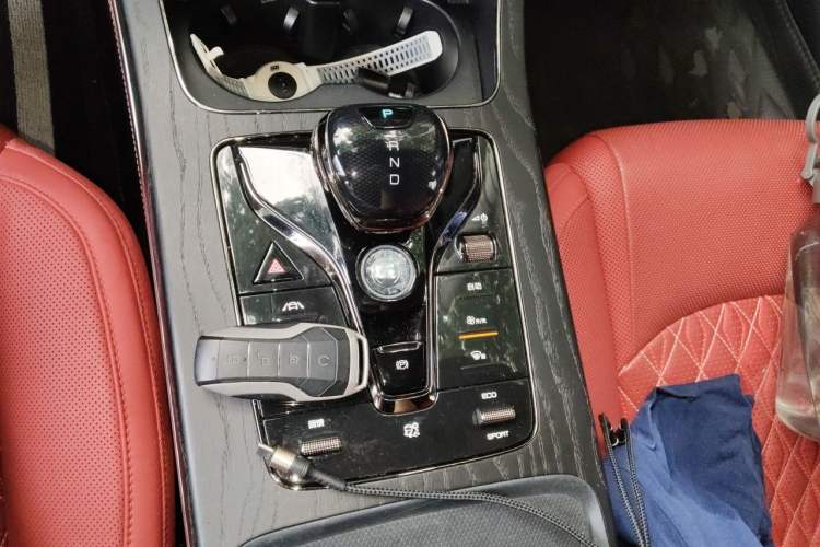Used BYD Han 2020 EV Four-Wheel Drive High-Performance Flagship Model Gear Lever