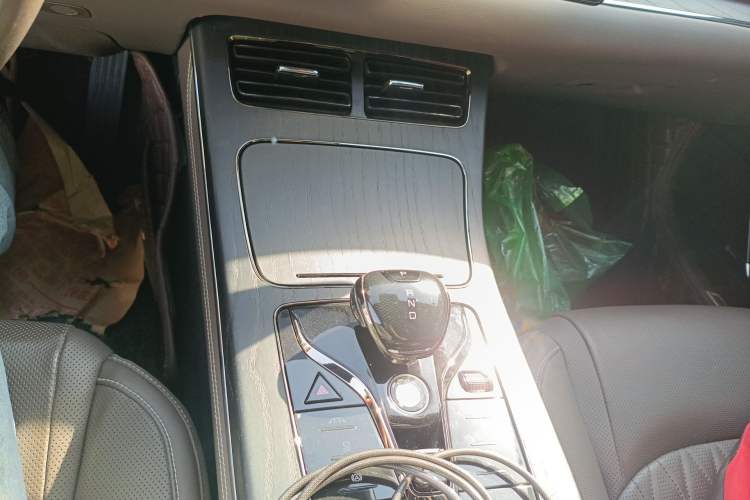 Used BYD Han 2020 DM Four-Wheel Drive Performance Edition Prestige Model Gear Lever