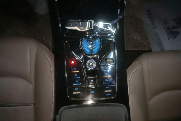 Used BYD Han 2020 EV Long-Range Luxury Model Gear Lever
