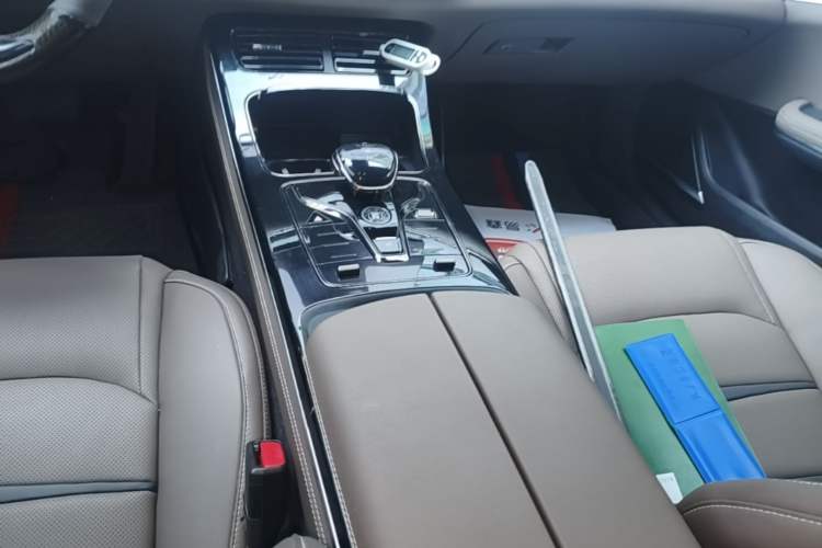 Used BYD Han 2020 DM Four-Wheel Drive Performance Edition Luxury Model Gear Lever